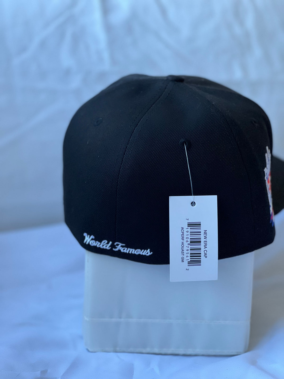 Gorra Fitted "Supreme Box Logo & World Famous Patch" Blackout Edition 7 3/8