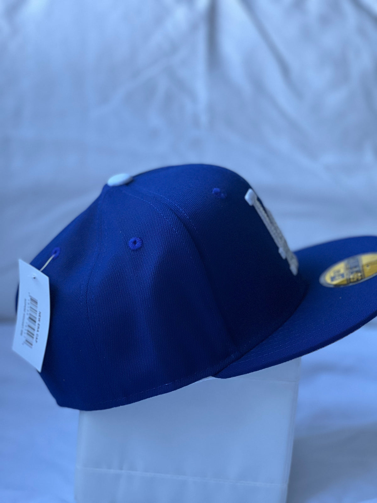 Gorra Fitted "LA Rhinestone Monogram & World Series Patch" Royal Blue 7 3/8