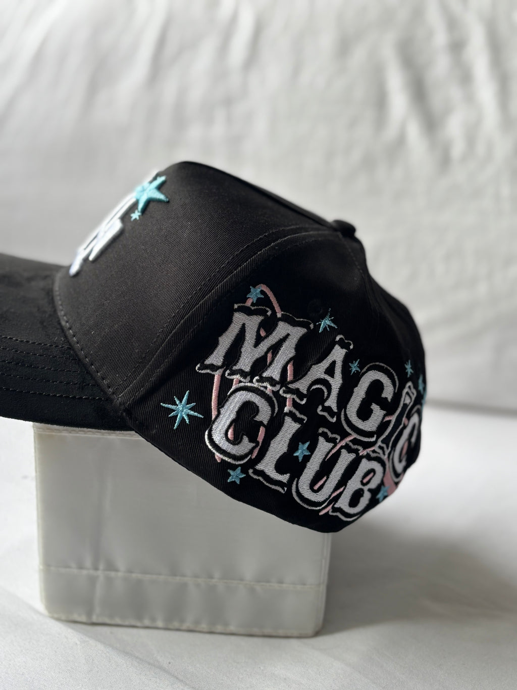Gorra Suede "LA Shooting Stars & Cyan Stars" Black & Suede