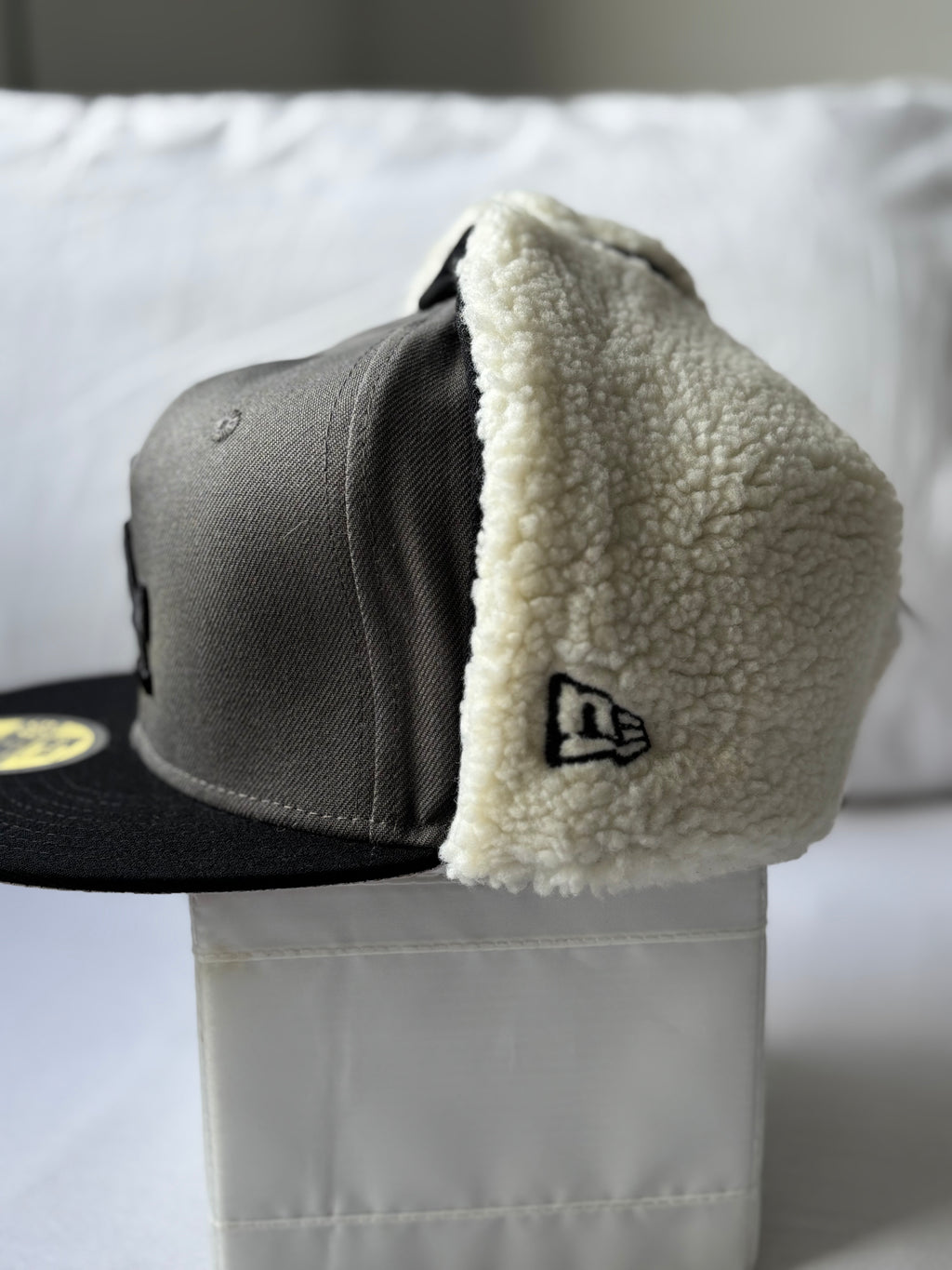 Gorra New Era 59FIFTY Los Angeles Dodgers Dogear Grey & Black Sherpa 7 3/8