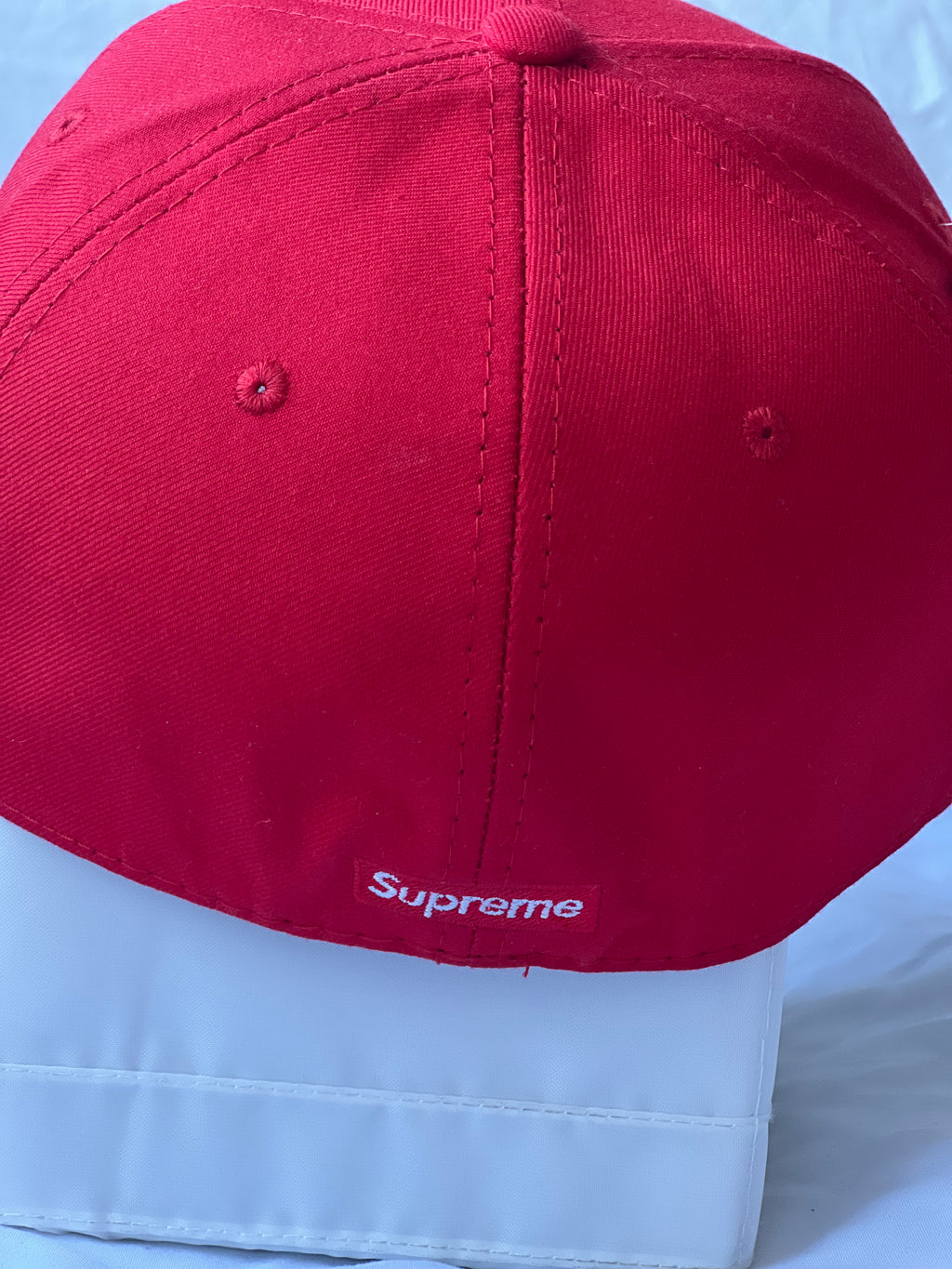 Gorra Fitted "Supreme S Logo & New York Homerun" All-Red Edition 7 3/8