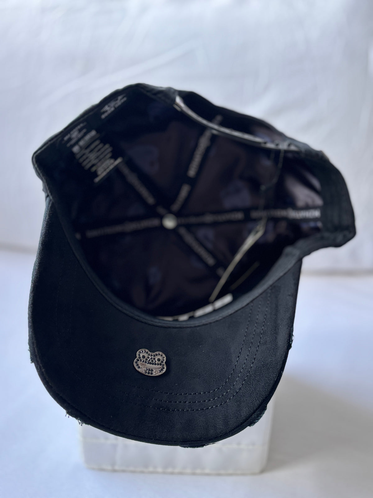 Gorra Distress "Rico Muerto" Custom