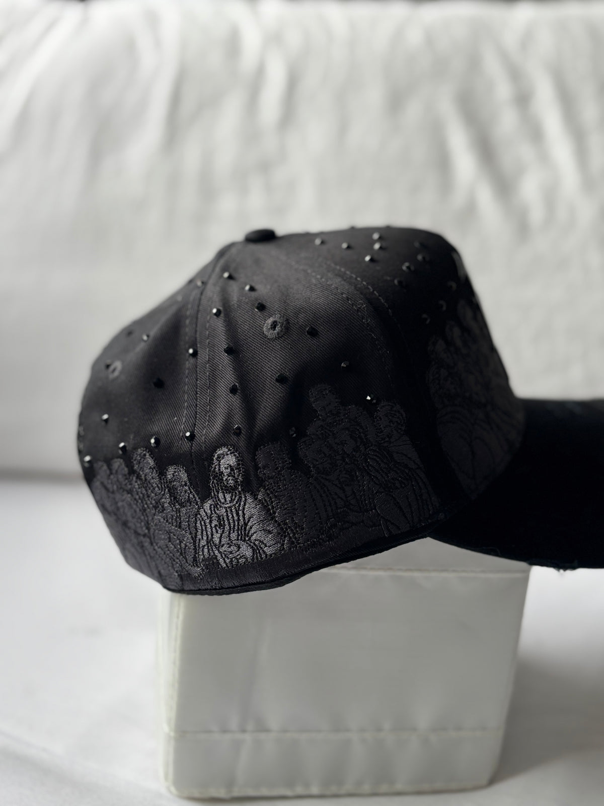 Gorra Suede "Rude Awakening & Heavy Embroidery" Black Edition
