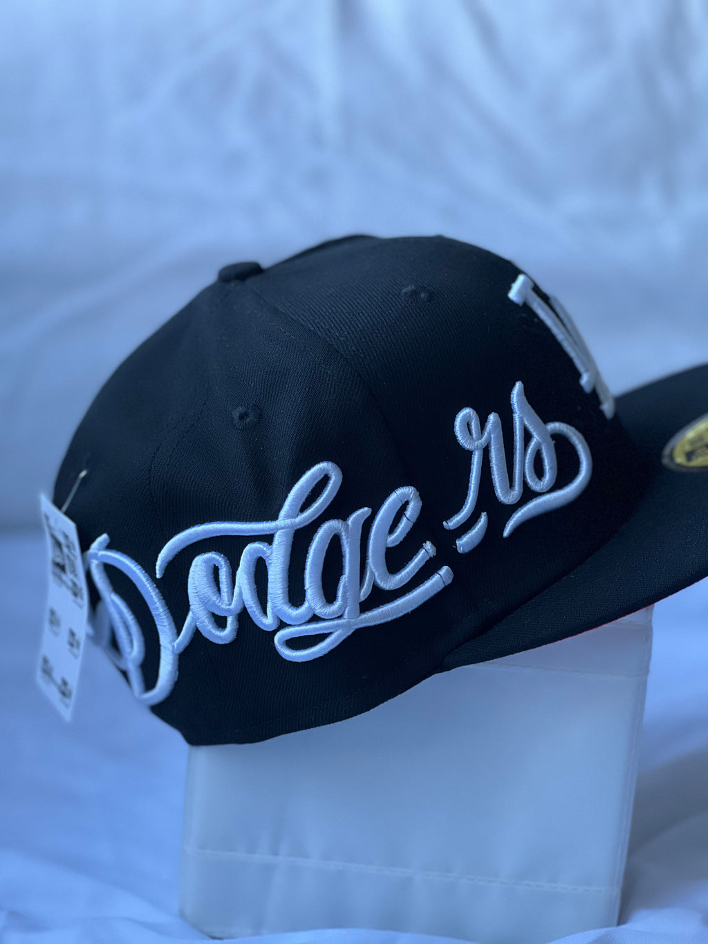 Gorra Fitted "LA Monogram & Dodgers Script Border" Black & White 7 3/8
