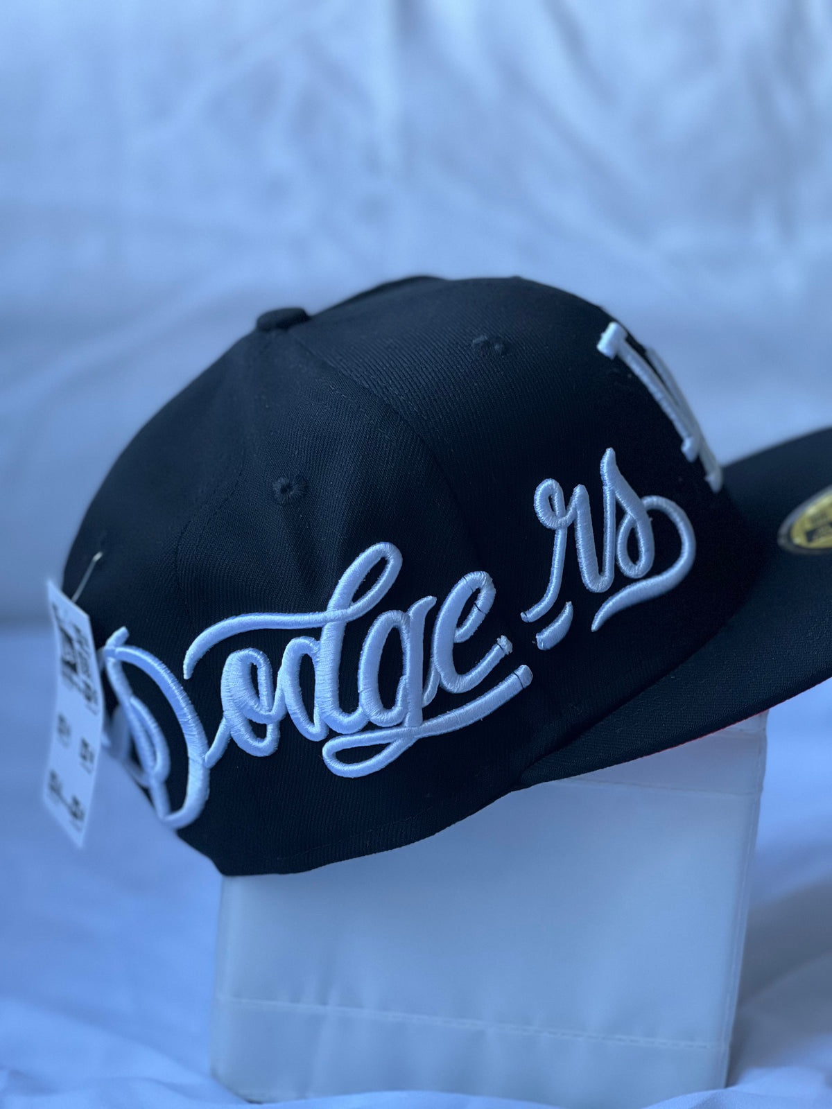 Gorra Fitted "LA Monogram & Dodgers Script Border" Black & White 7 3/8