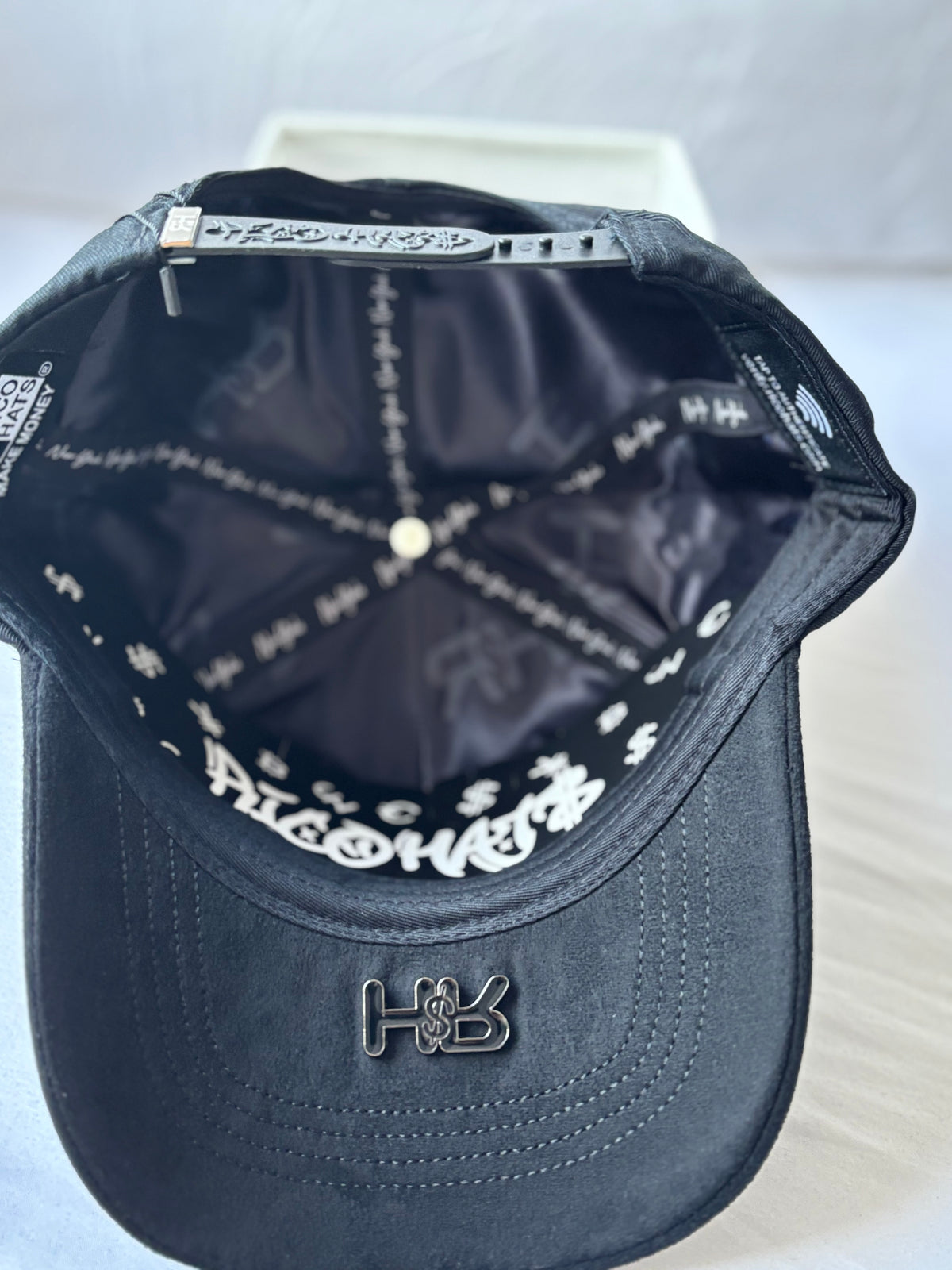 Gorra "Gothic Cross" Black-on-Black