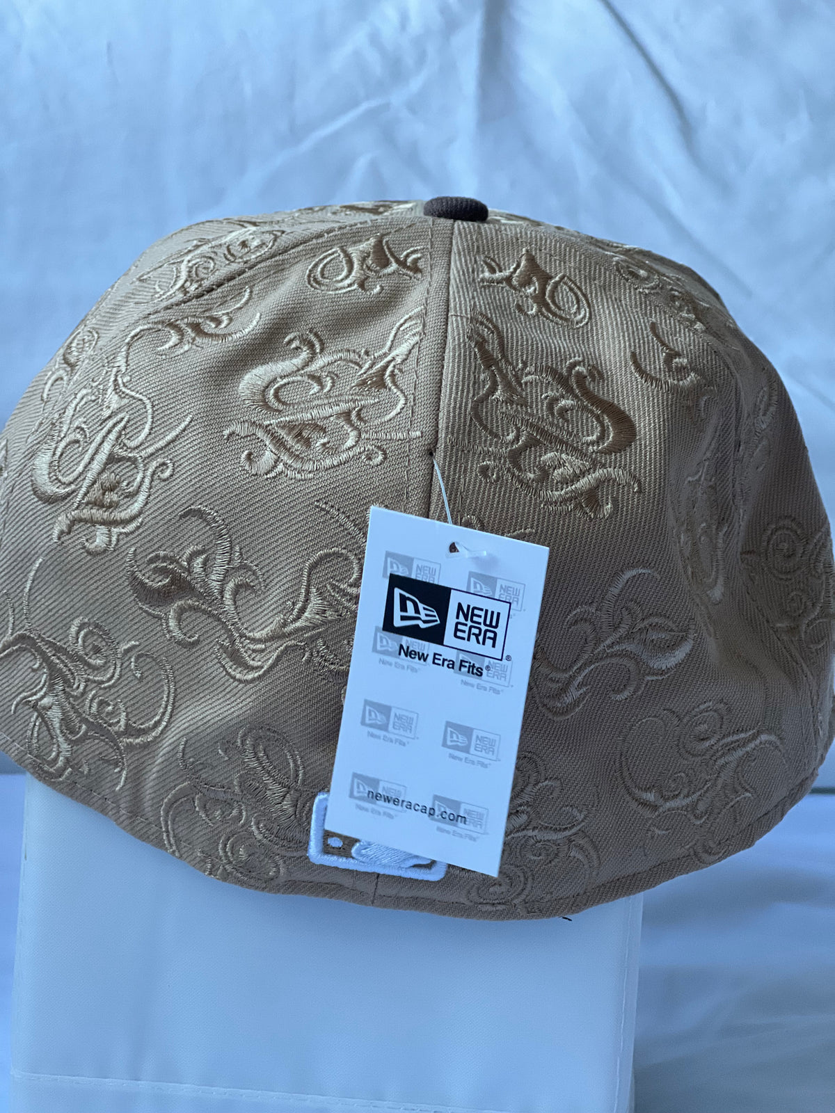 Gorra Fitted "NY Yankees Baroque Brocade & Paisley Pattern" Tan & Brown 7 3/8