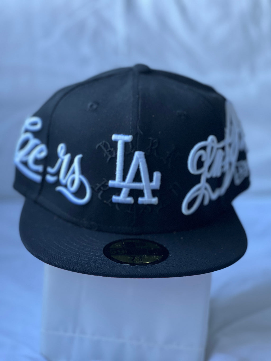 Gorra Fitted "LA Monogram & Dodgers Script Border" Black & White 7 3/8