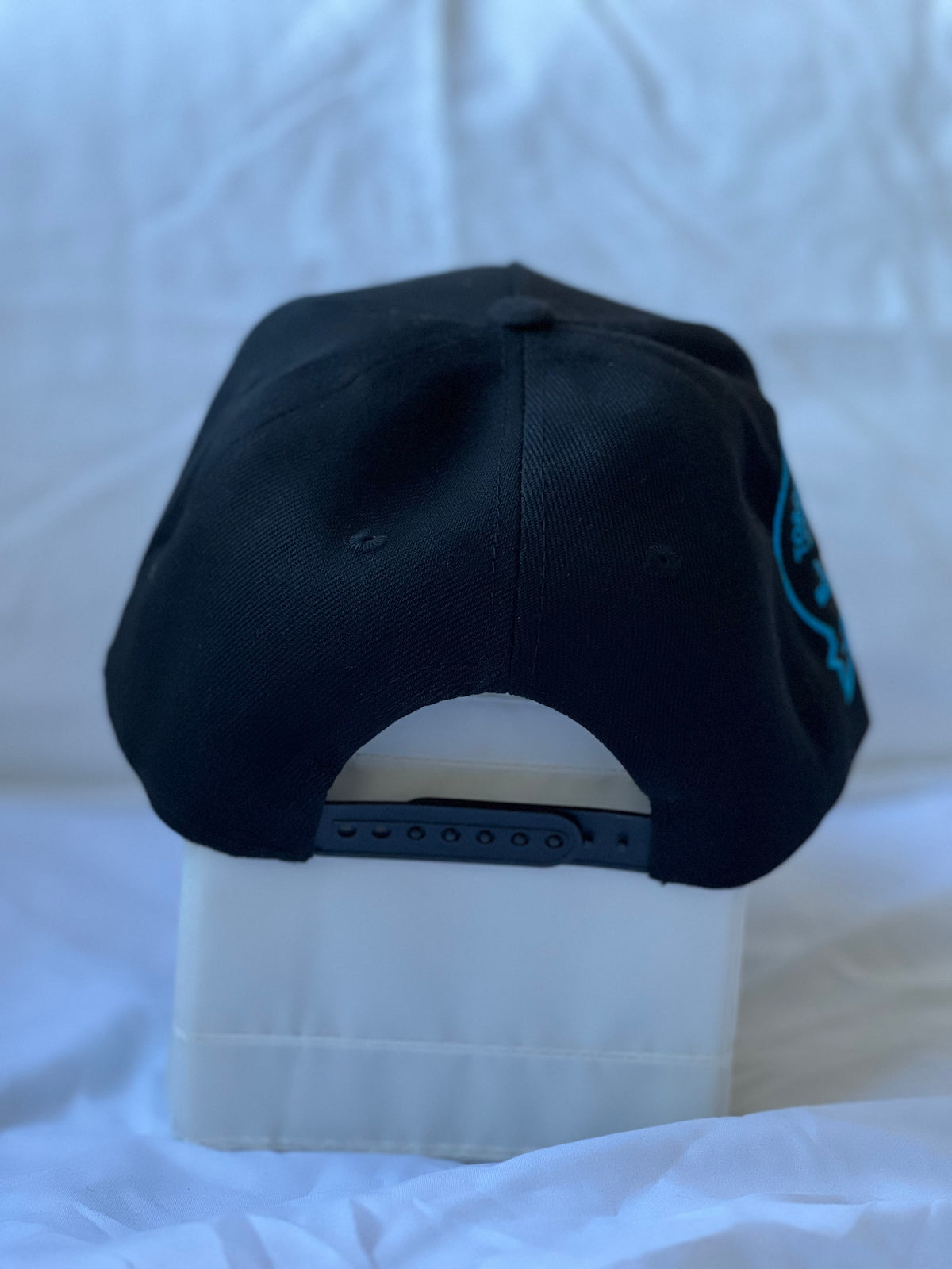 Gorra Canvas "Blue Jays Blackout & Cyan Maple Leaf" Monochromatic