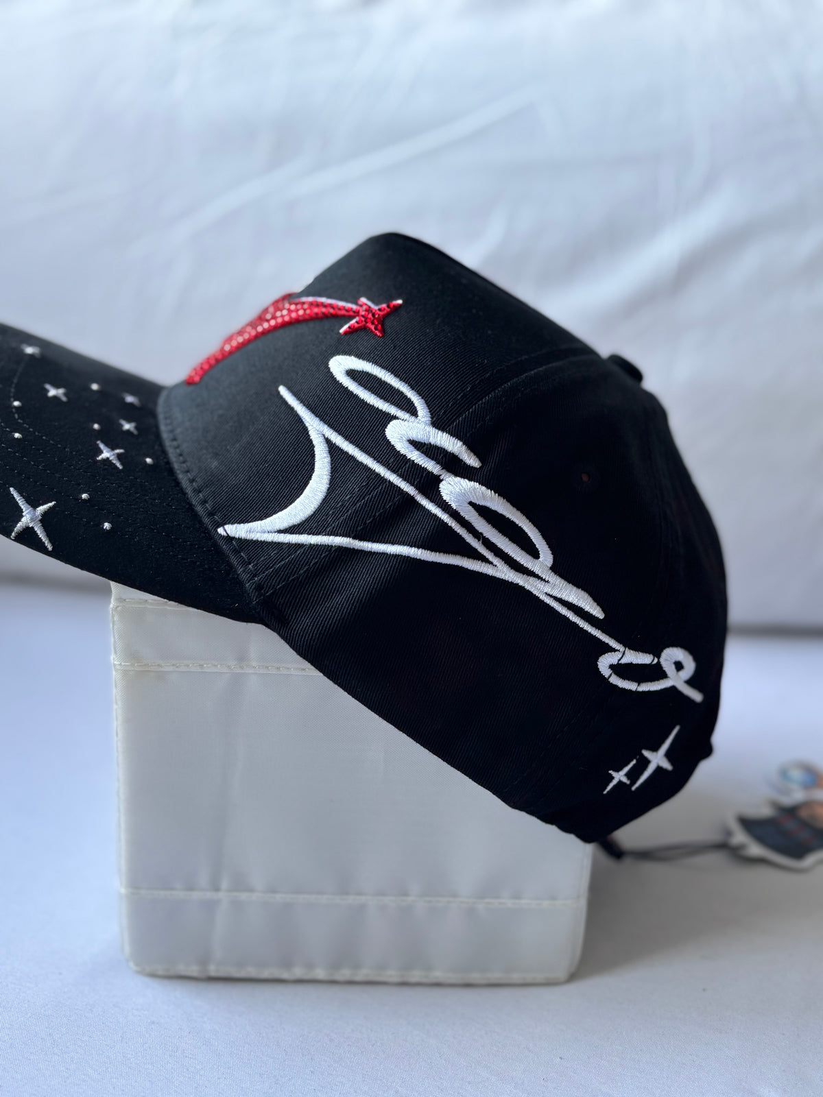 Gorra Trucker "M Red Stars" & Logo Graff