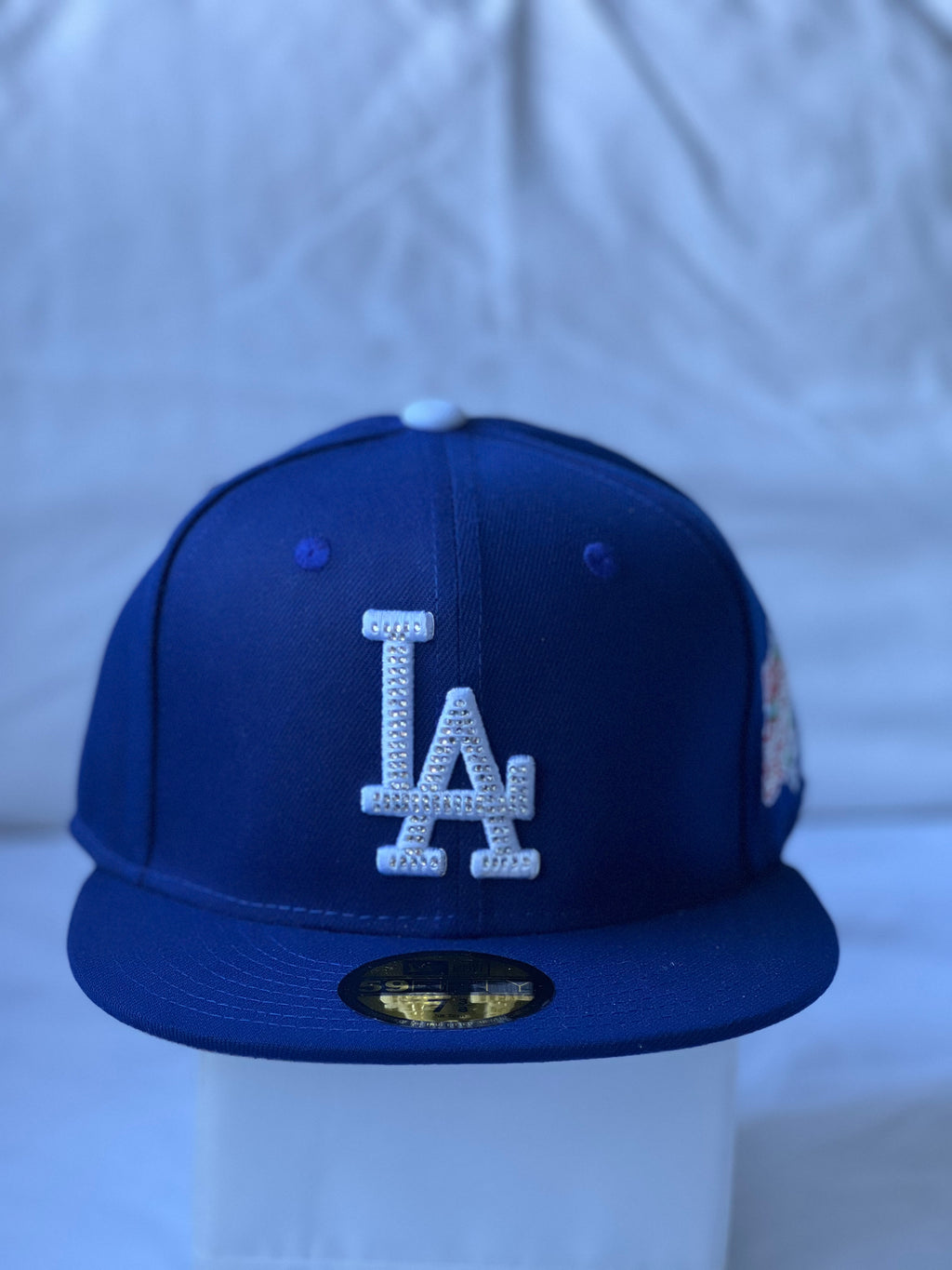 Gorra Fitted "LA Rhinestone Monogram & World Series Patch" Royal Blue 7 3/8