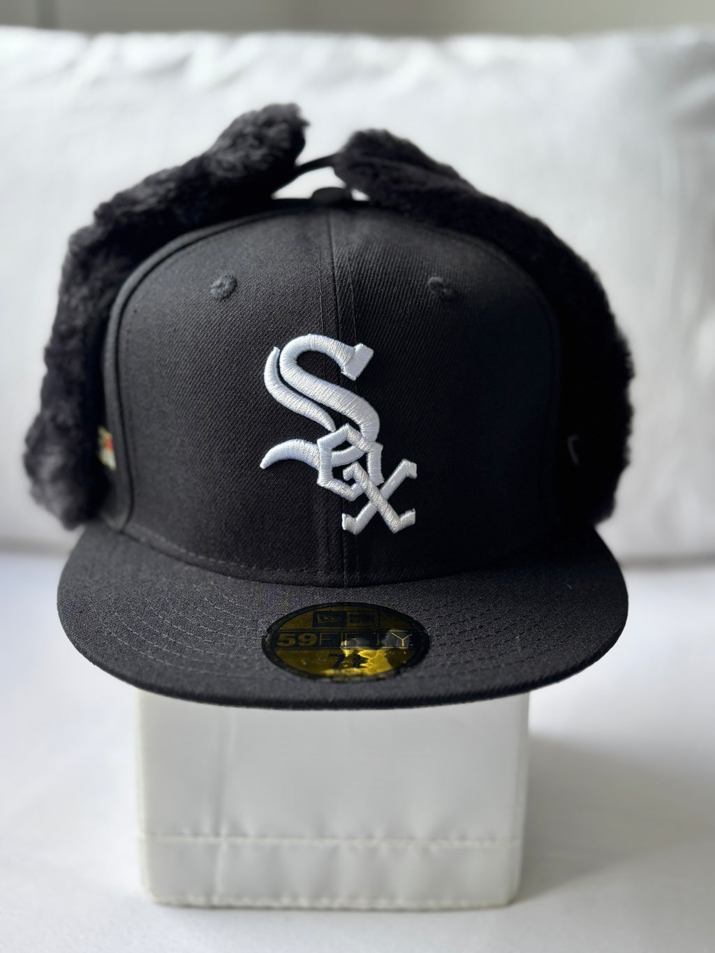 Gorra New Era 59FIFTY Chicago White Sox Dogear Black-on-Black Sherpa 7 3/8