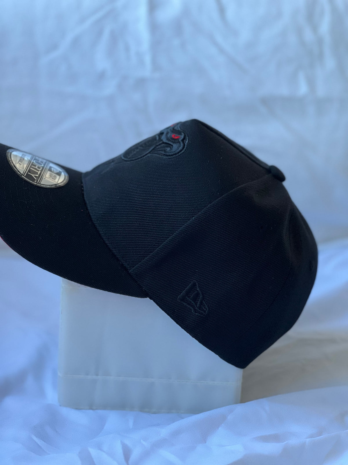 Gorra Canvas "Viper Cobra Stealth & Red Eyes" Blackout Edition