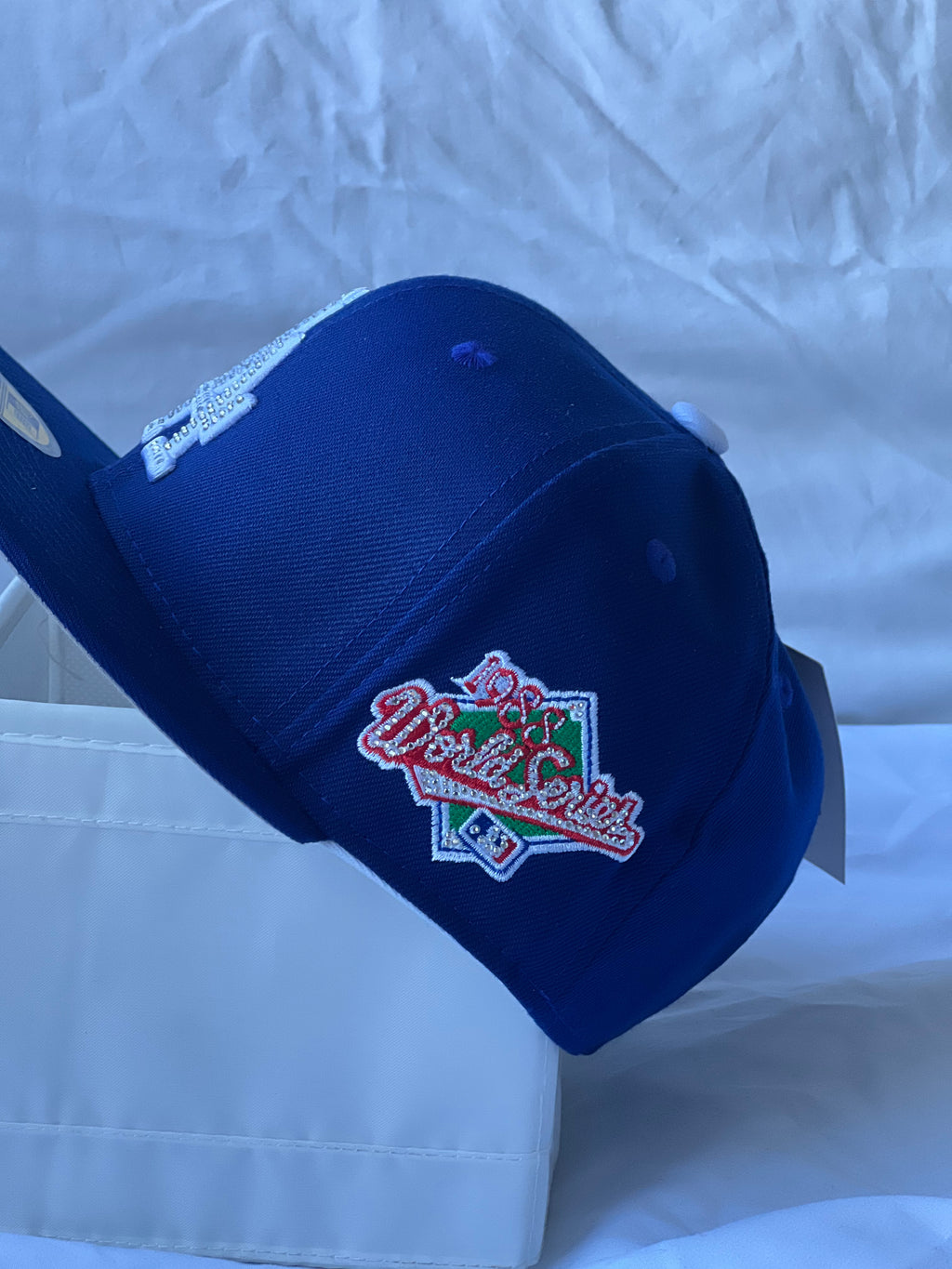 Gorra Fitted "LA Rhinestone Monogram & World Series Patch" Royal Blue 7 3/8