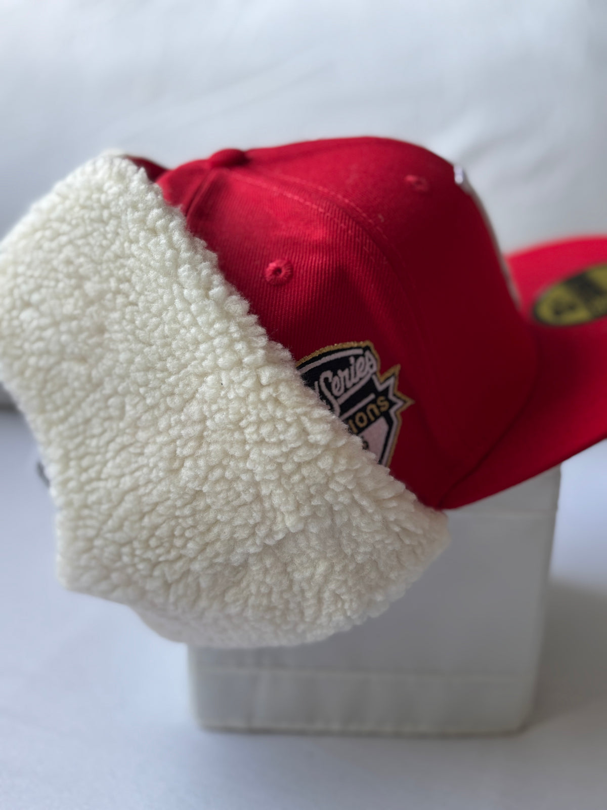 Gorra New Era 59FIFTY Los Angeles Dodgers Dogear Red Sherpa Edition Talla 7 3/8