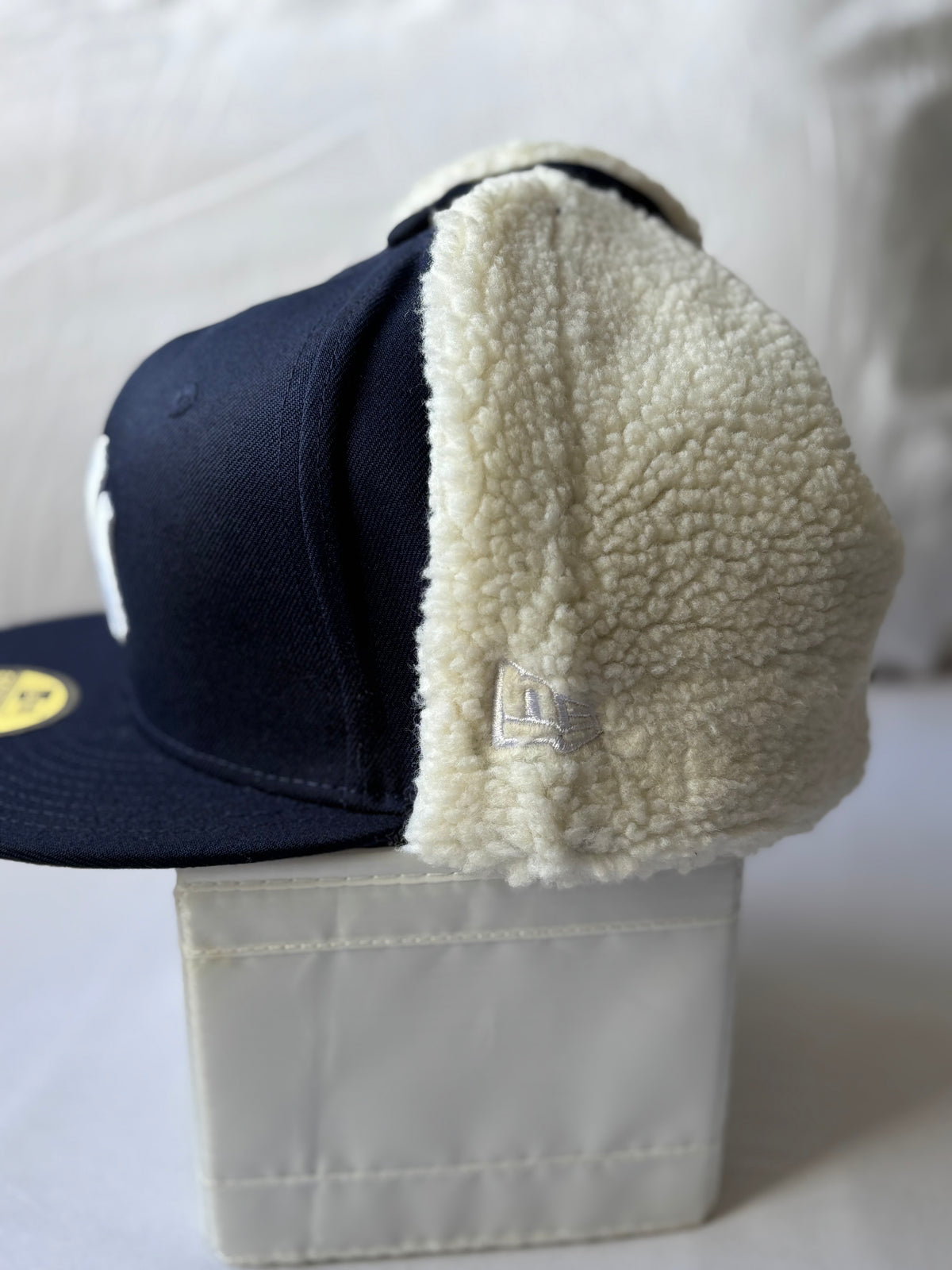 Gorra New Era 59FIFTY New York Yankees Dogear Navy Sherpa talla 7 3/8