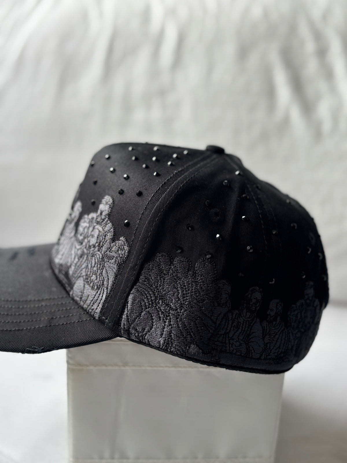 Gorra Suede "Rude Awakening & Heavy Embroidery" Black Edition
