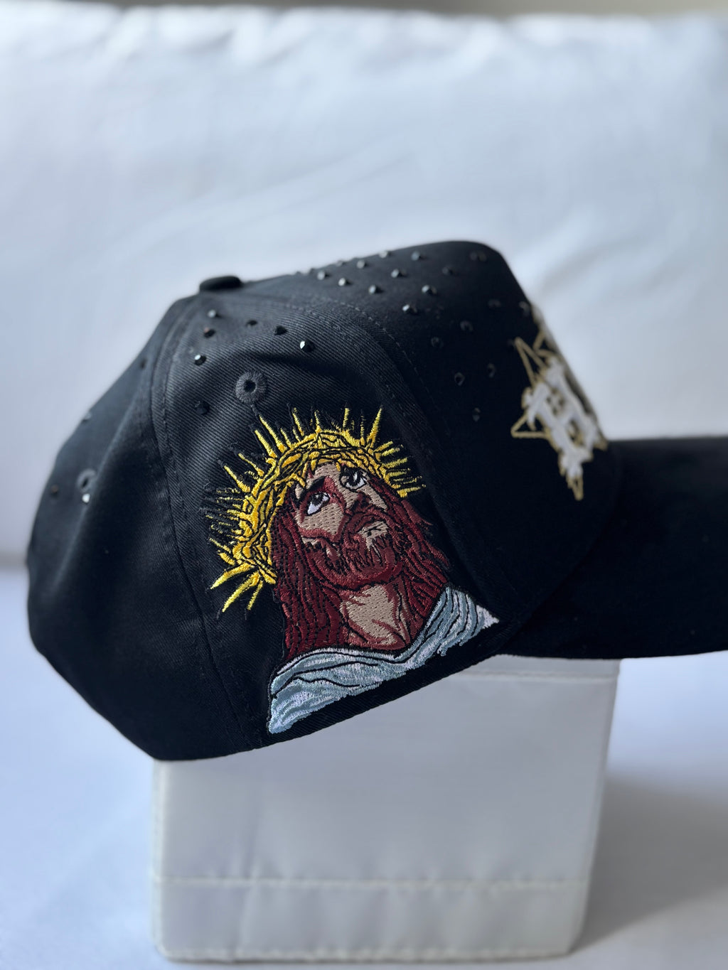 Gorra "HH Monogram" Gótica con Abalorios