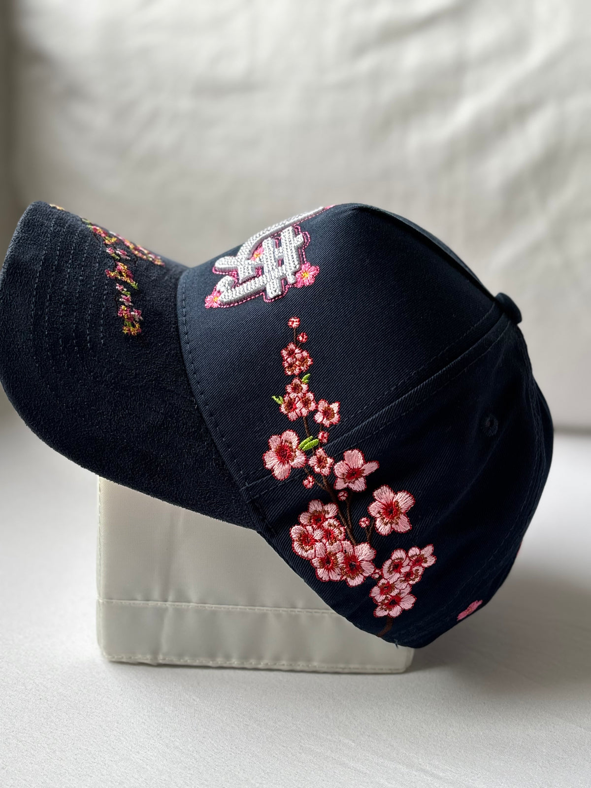 Gorra Trucker LA Sakura Branch Pink