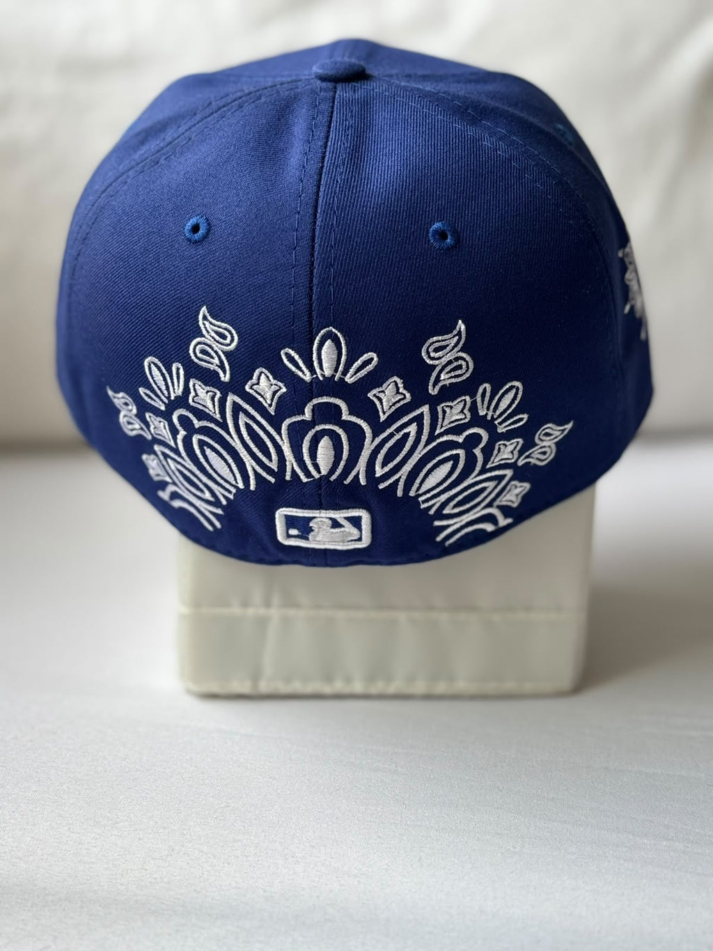 Gorra Los Angeles Dodgers Paisley Bandana Royal Blue Edition talla 7 3/8