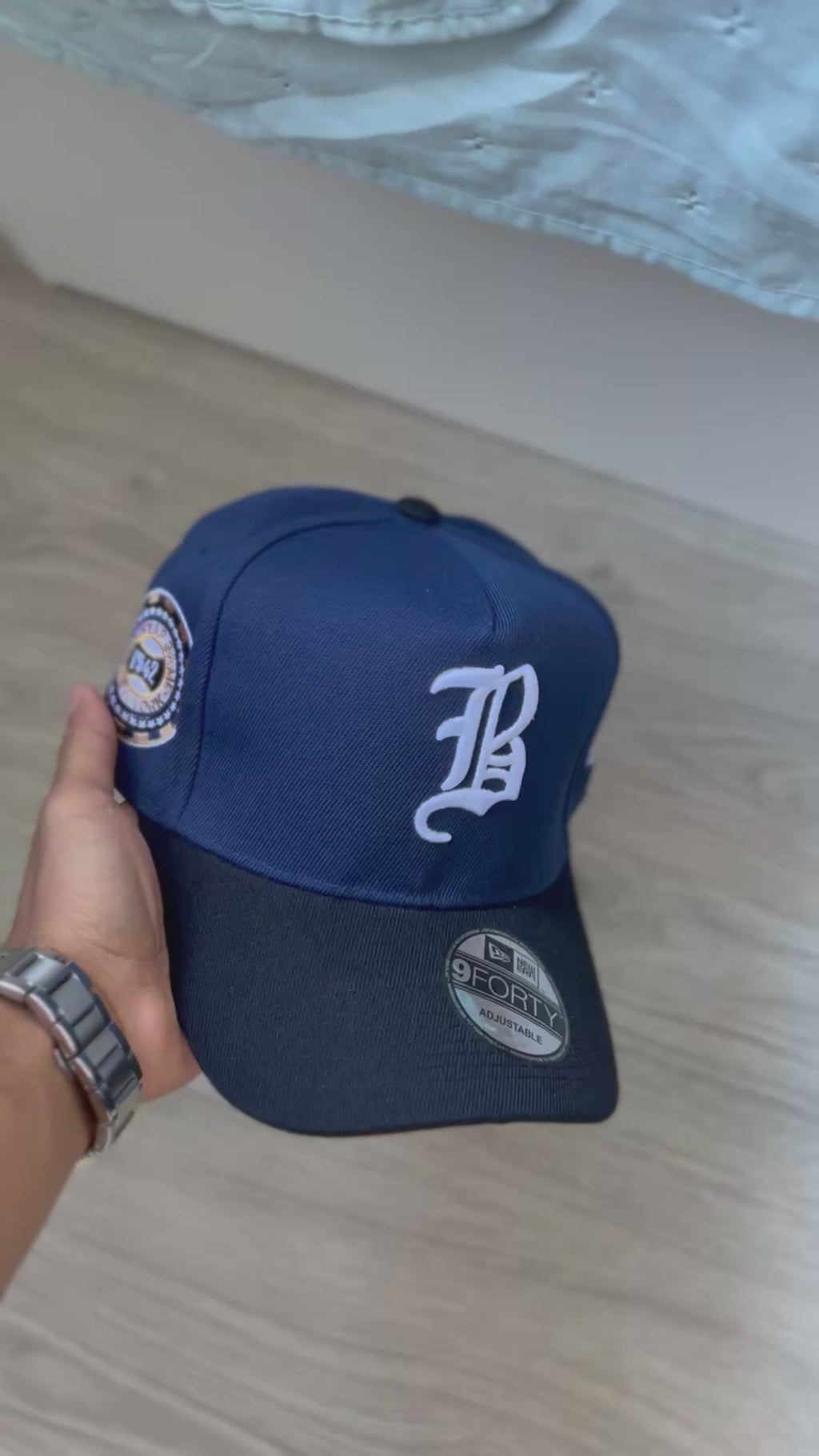 Gorra Two-Tone "Gothic Letter B & Side Patch" Navy & Black