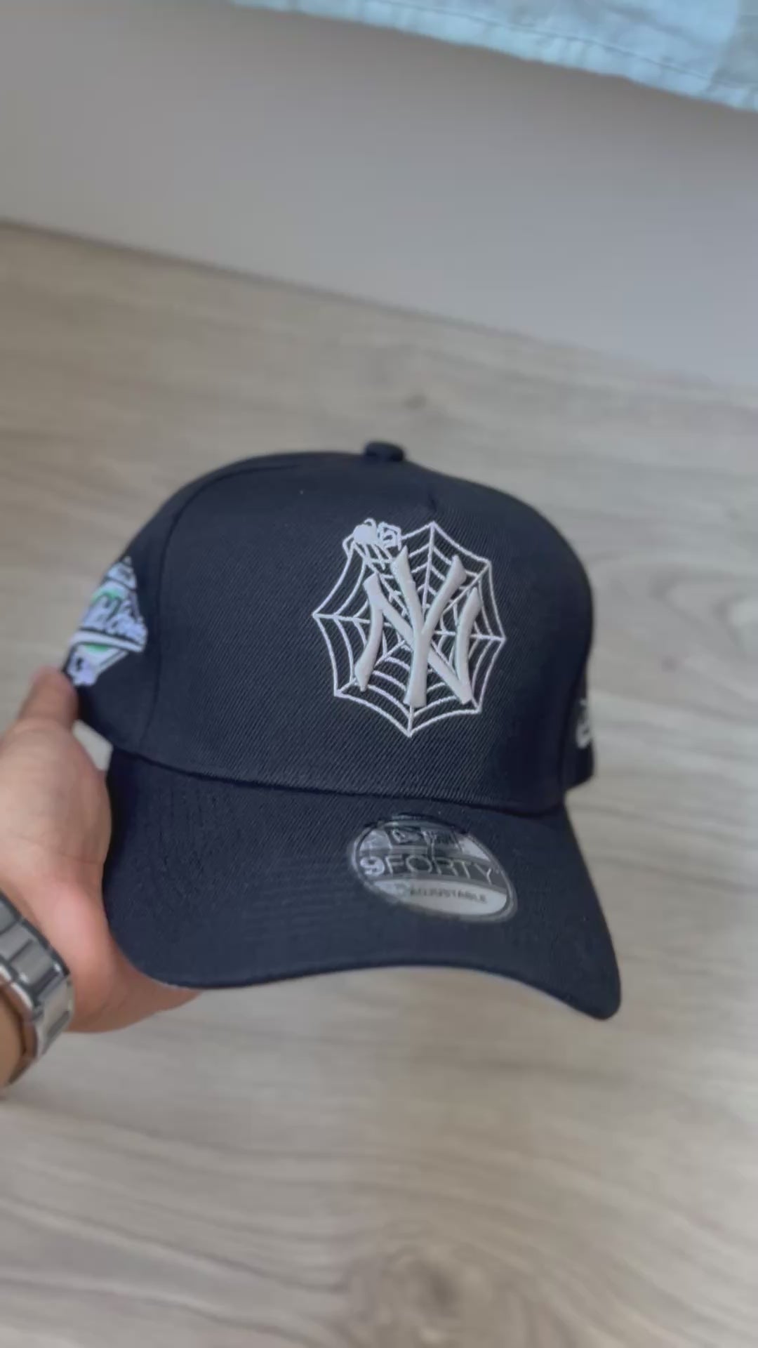 Gorra Canvas "NY Spider Web & Tarantula" Black & Silver