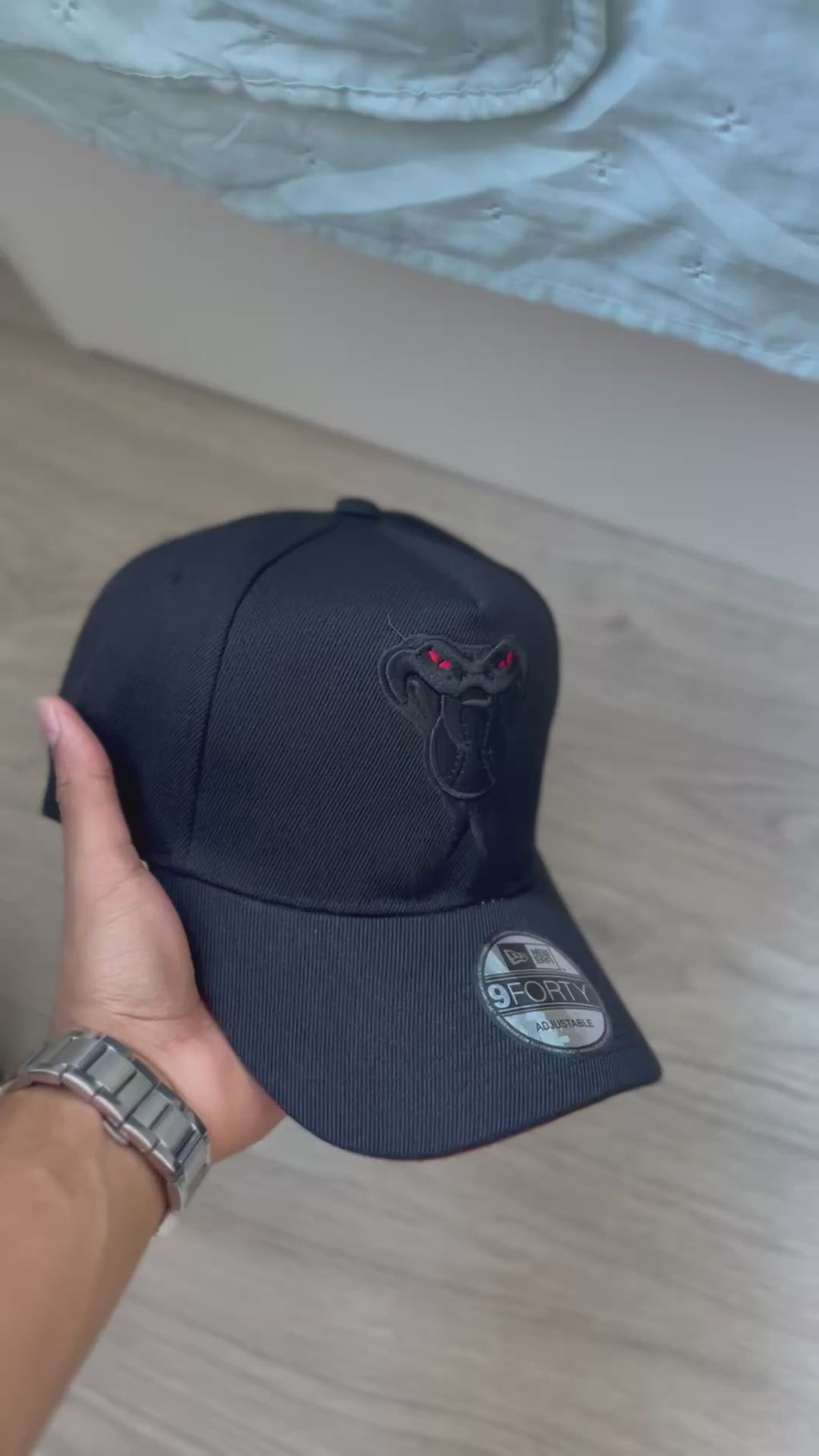 Gorra Canvas "Viper Cobra Stealth & Red Eyes" Blackout Edition