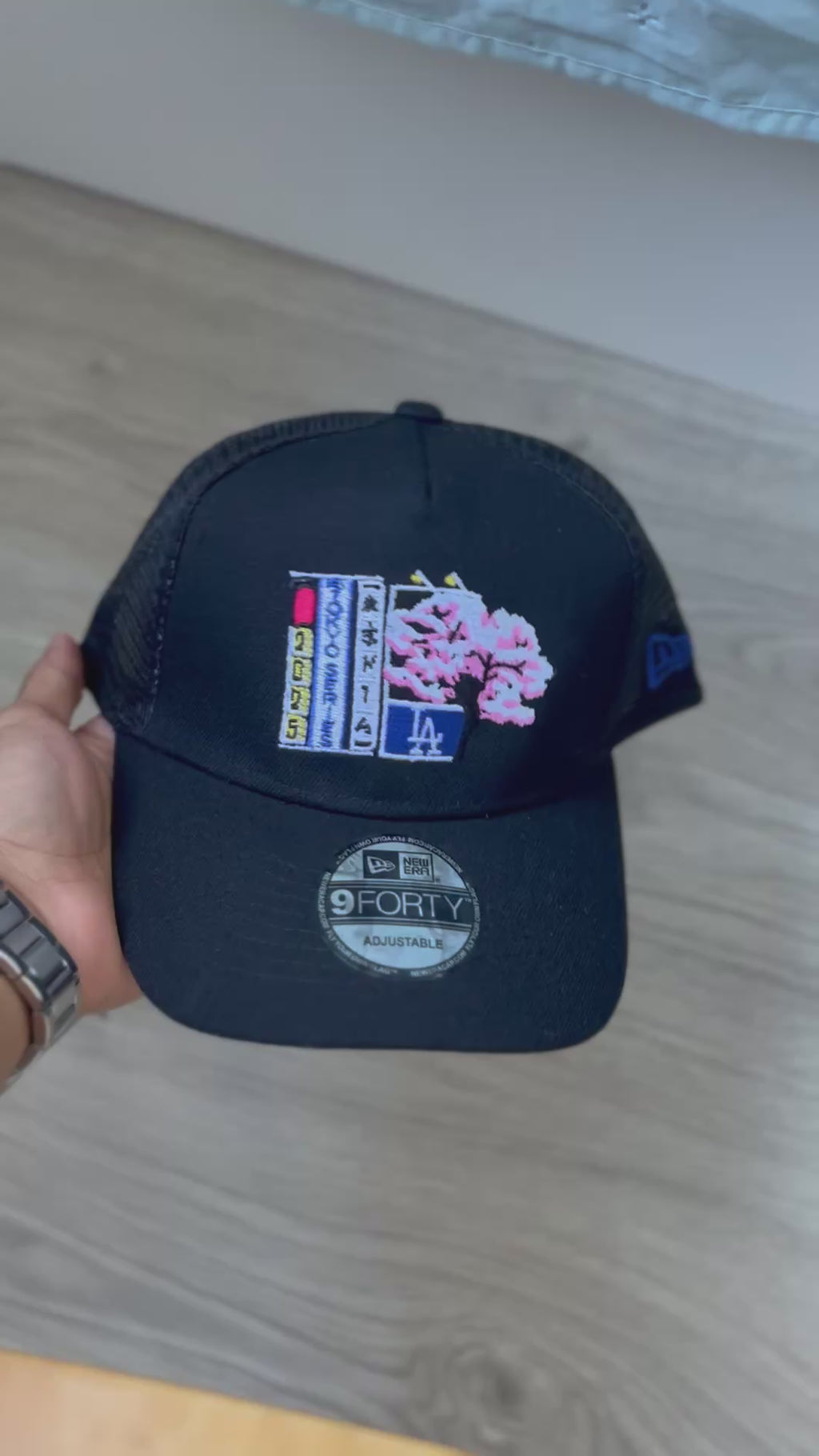 Gorra Trucker "LA Tokyo Series 2025 & Sakura Blossom" Full Black