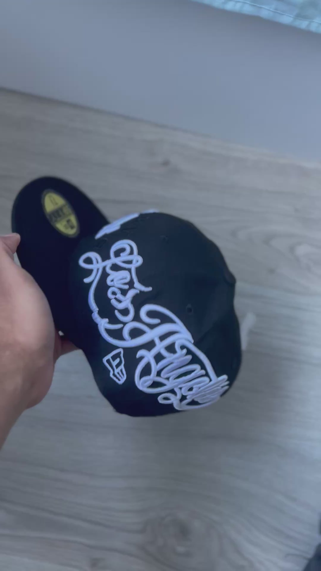 Gorra Fitted "LA Monogram & Dodgers Script Border" Black & White 7 3/8