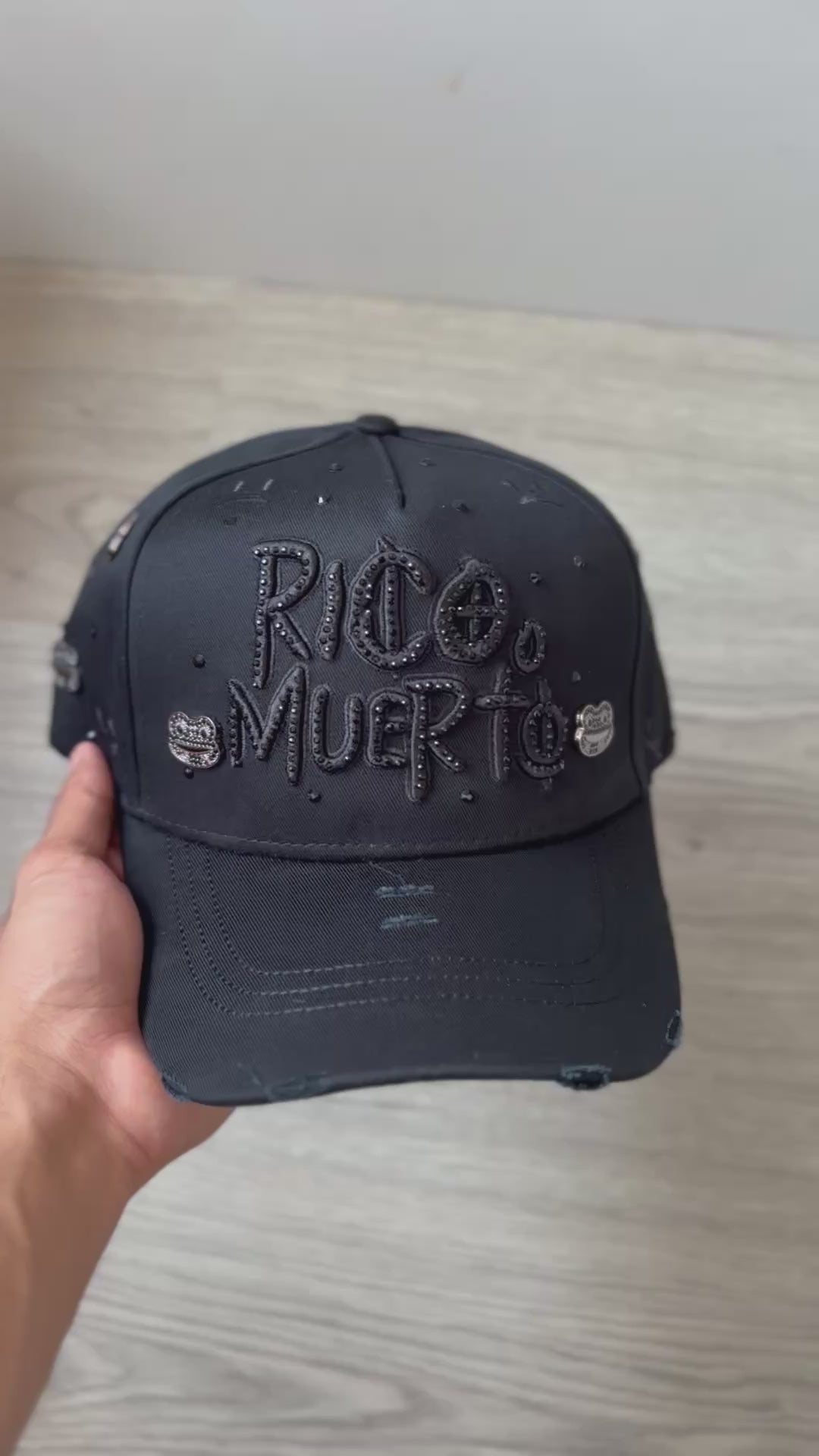 Gorra Distress "Rico Muerto" Custom