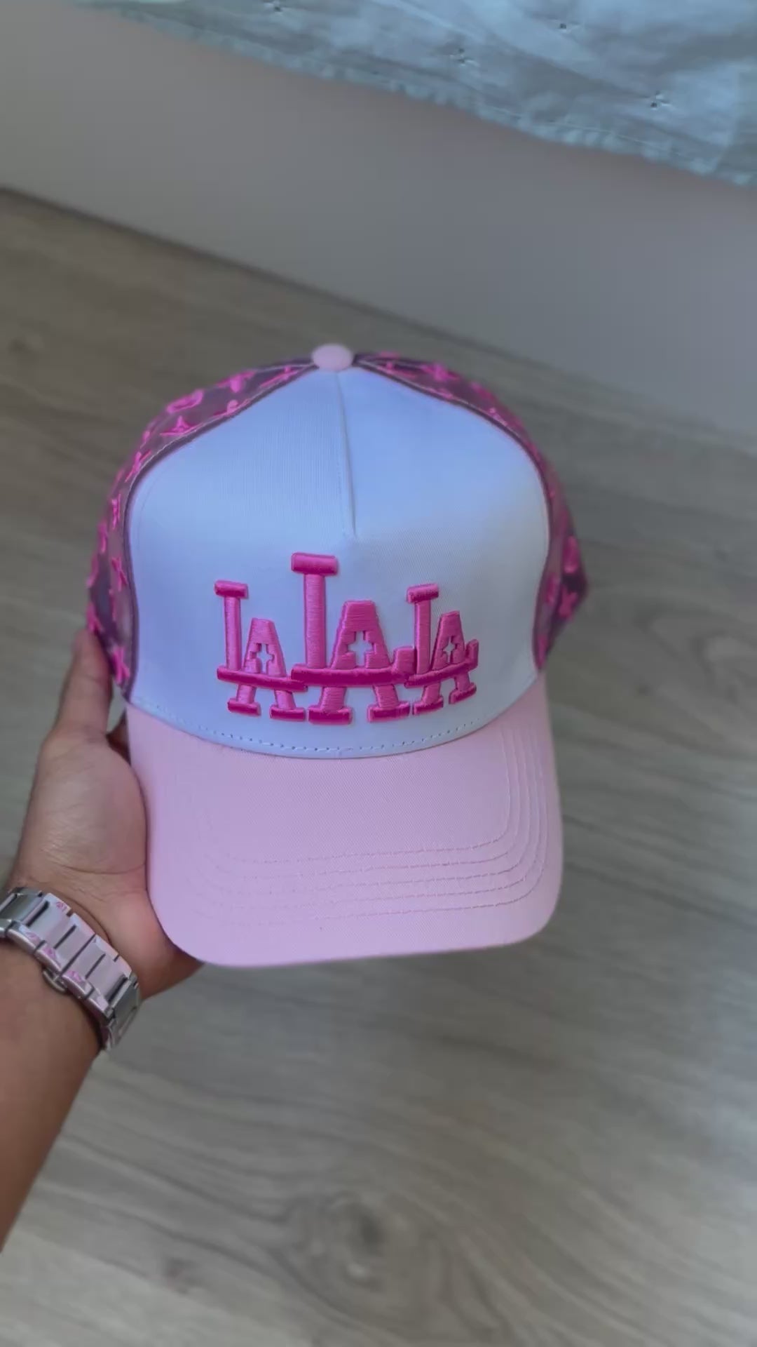 Gorra Trucker "Triple LA & Cross Mesh" Pink & White Edition